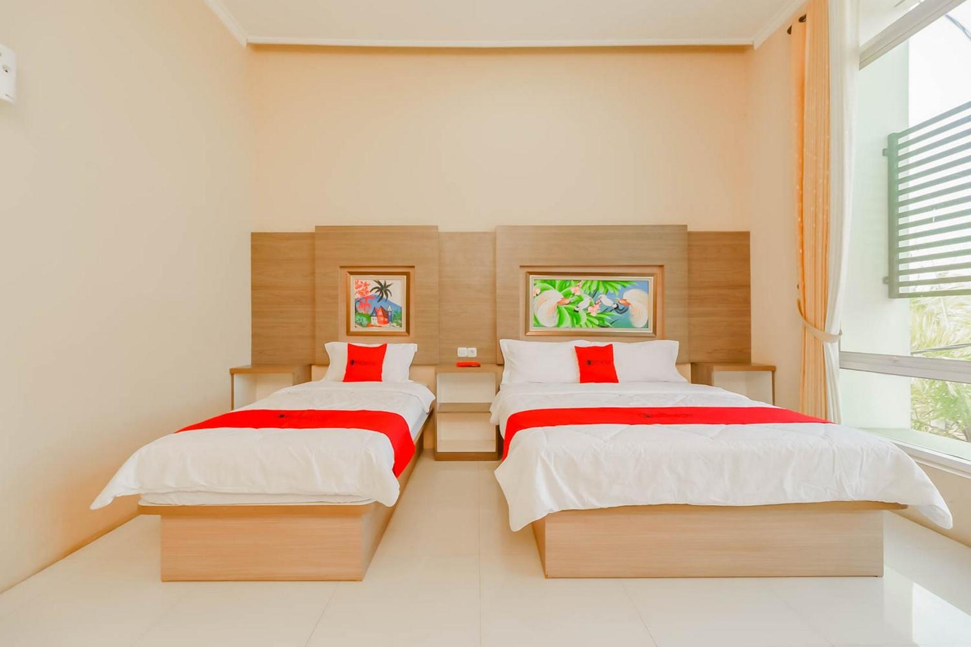 Reddoorz Resort Premium @ Sangkan Hurip Kuningan Exterior photo