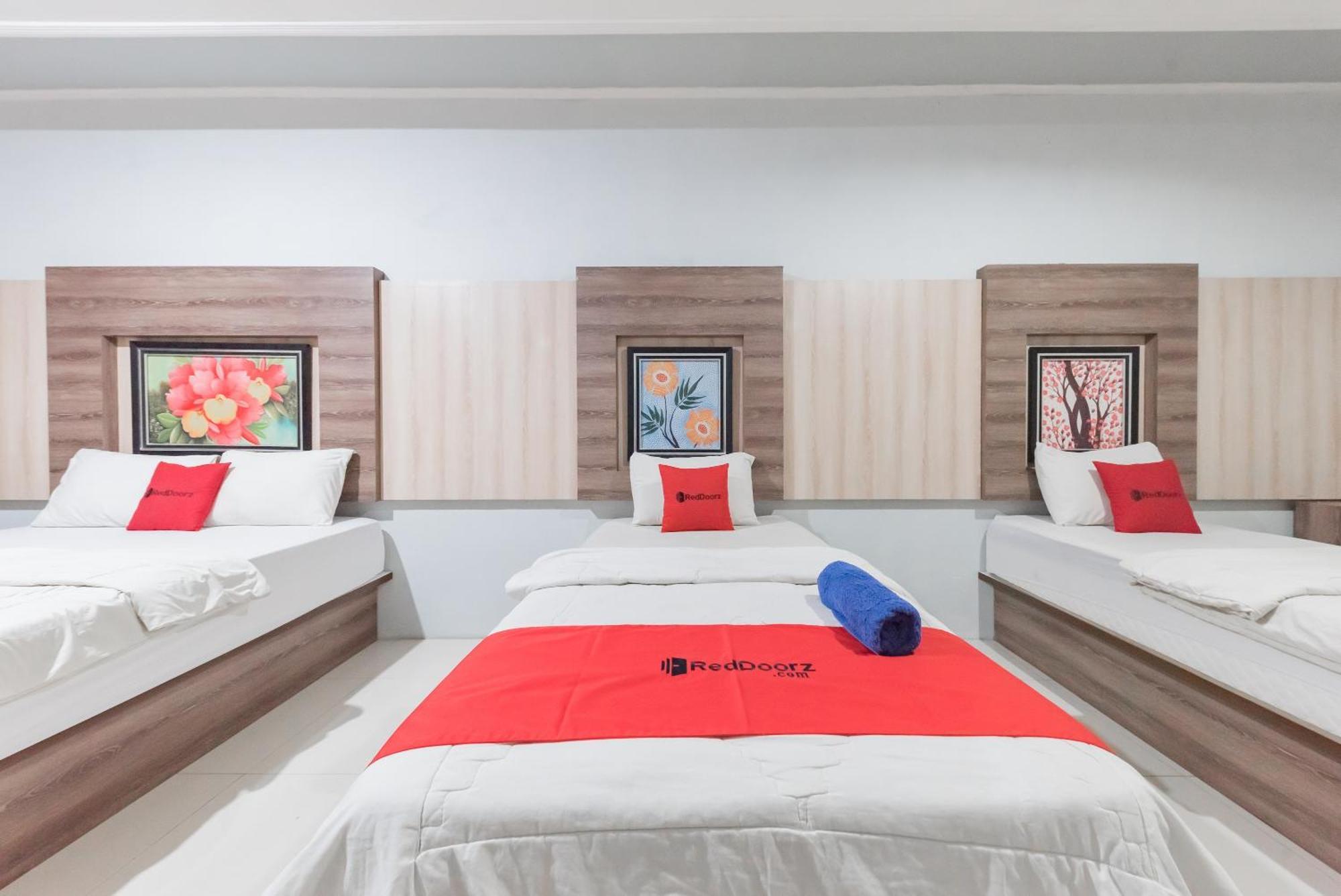 Reddoorz Resort Premium @ Sangkan Hurip Kuningan Exterior photo