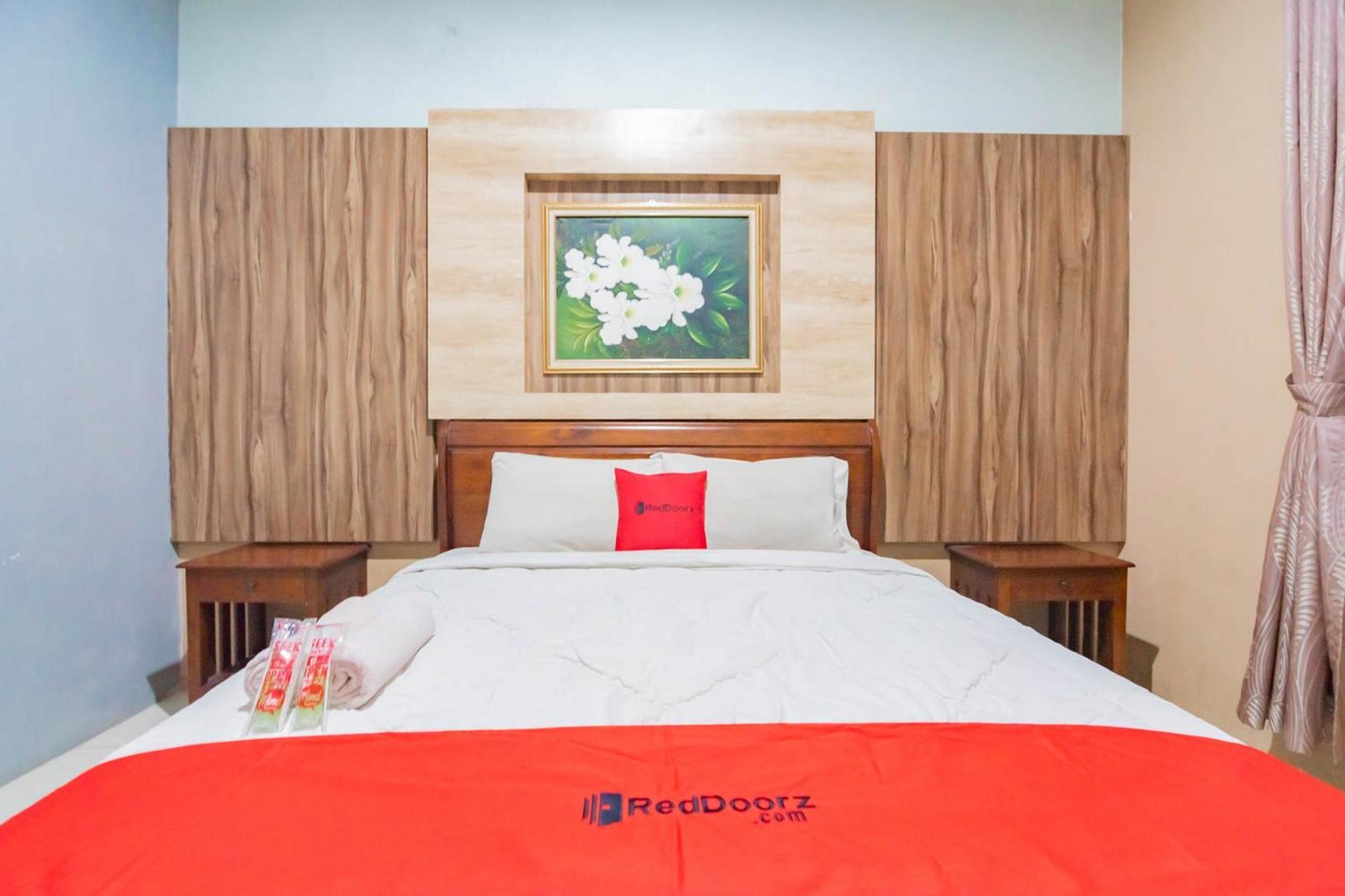 Reddoorz Resort Premium @ Sangkan Hurip Kuningan Exterior photo